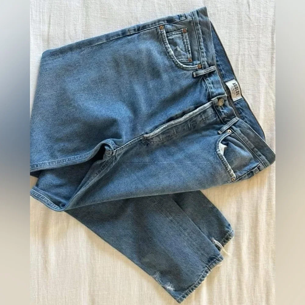 Agolde Straight Leg Jeans in Medium Blue Wash - Picture 2 of 11